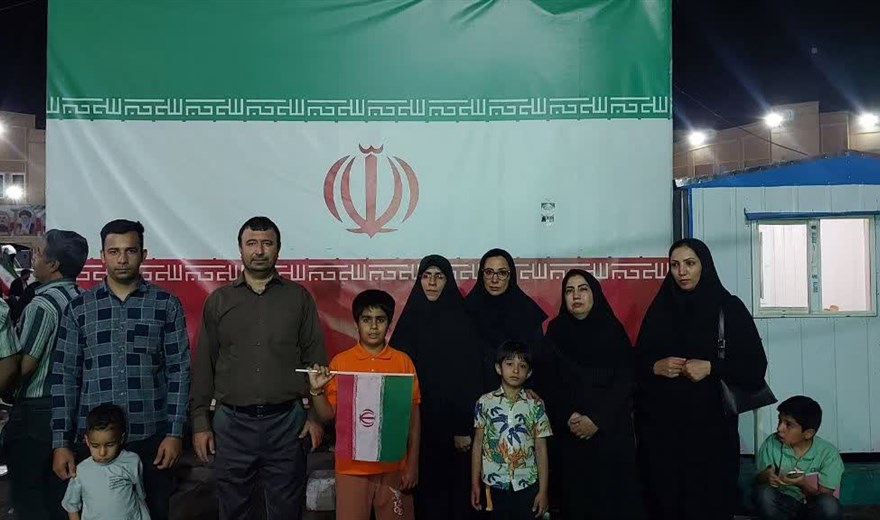 حضور پرشور معاون، مدیران و کارشناسان معاونت غذا و دارو در تجمعات مردمی شهر بم